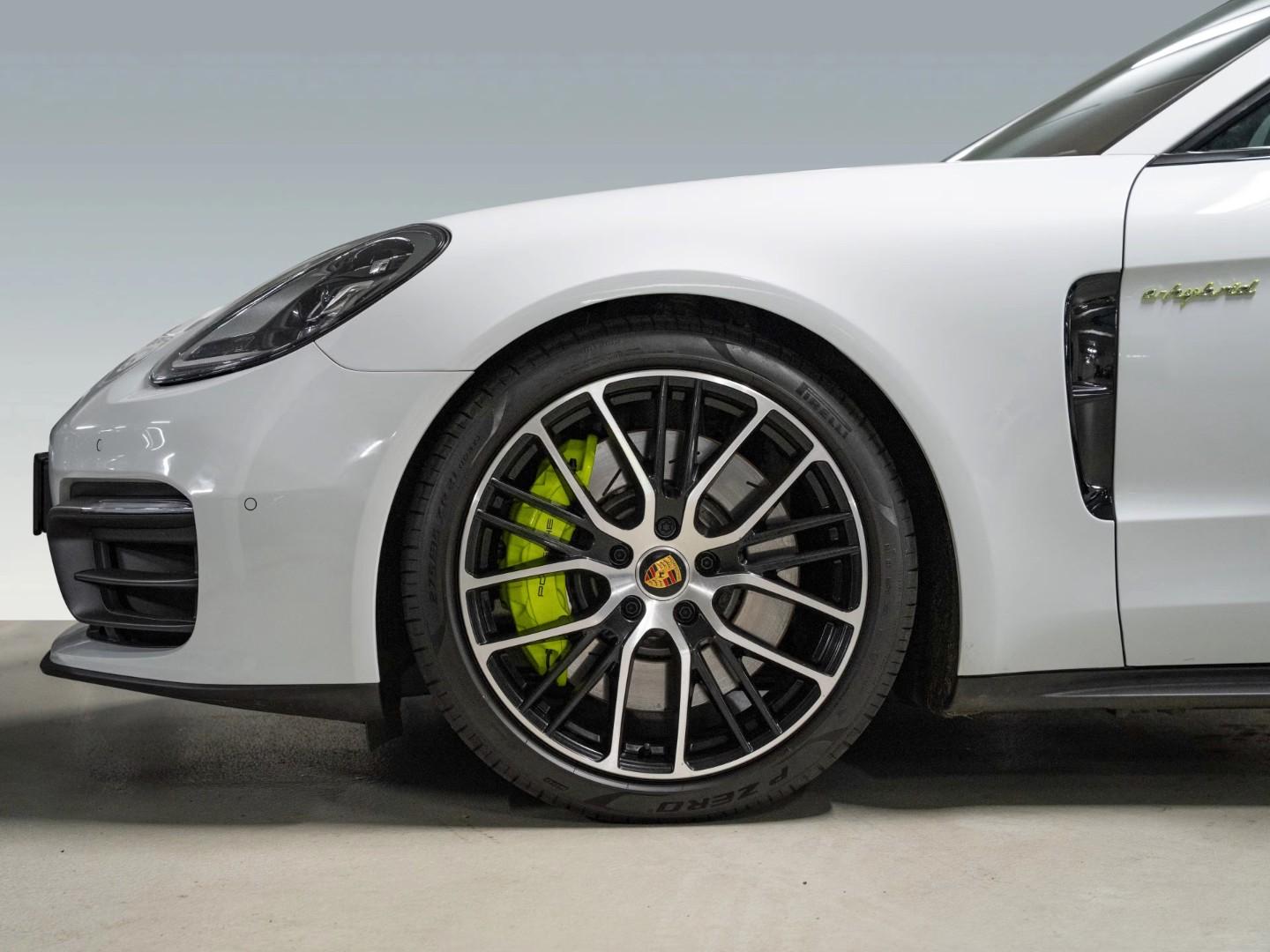 PORSCHE PANAMERA 4S
