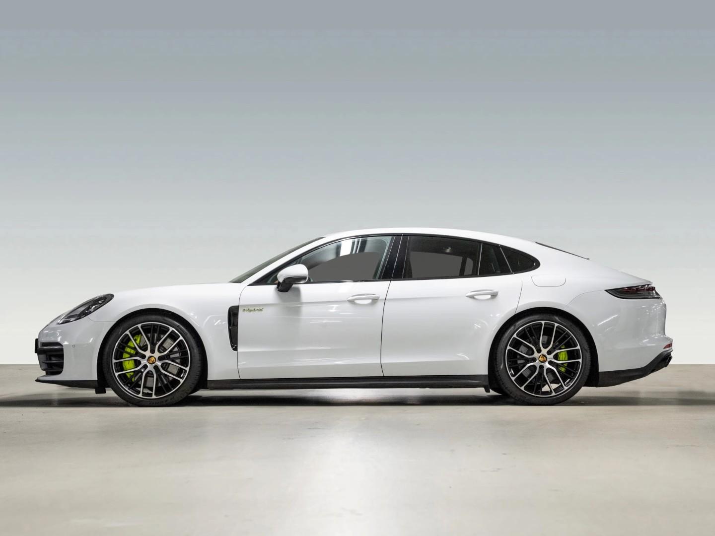 PORSCHE PANAMERA 4S