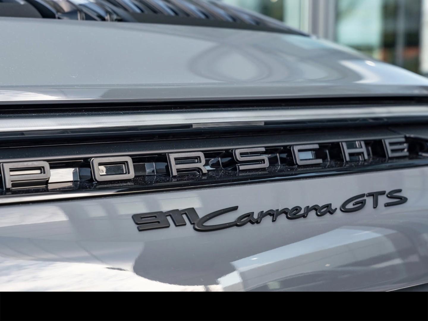 PORSCHE 911 CARRERA GTS