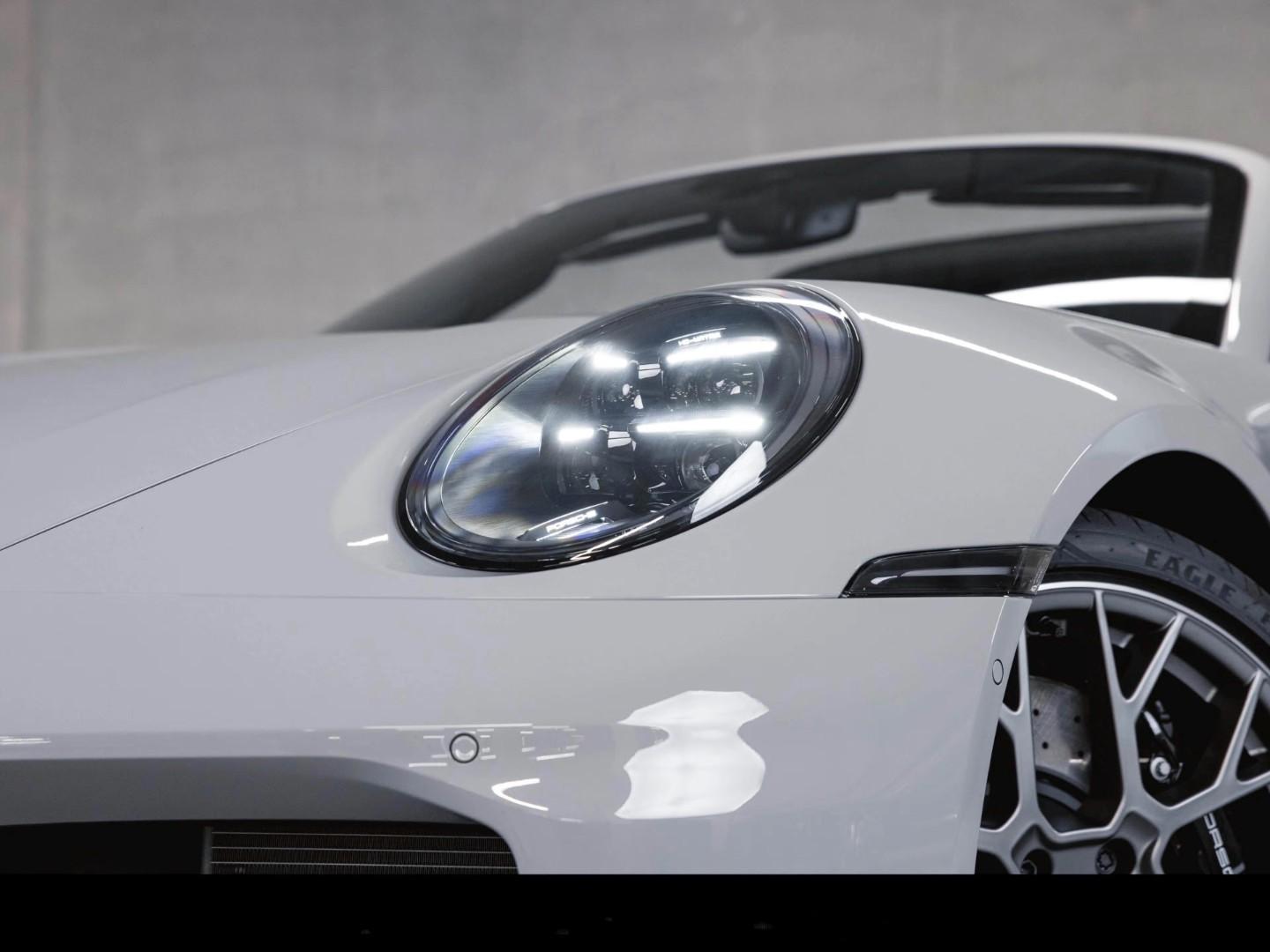 PORSCHE 911 TARGA 4 S