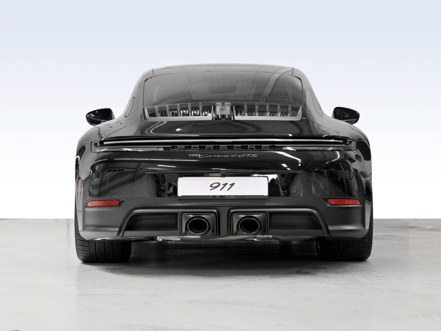 Porsche 911 GTS 4