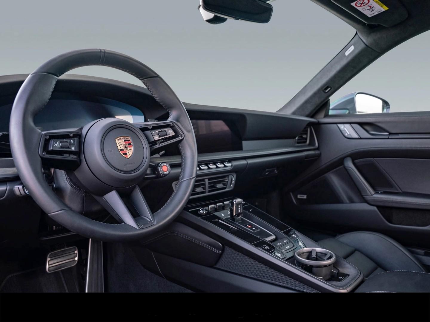 PORSCHE 911 CARRERA GTS