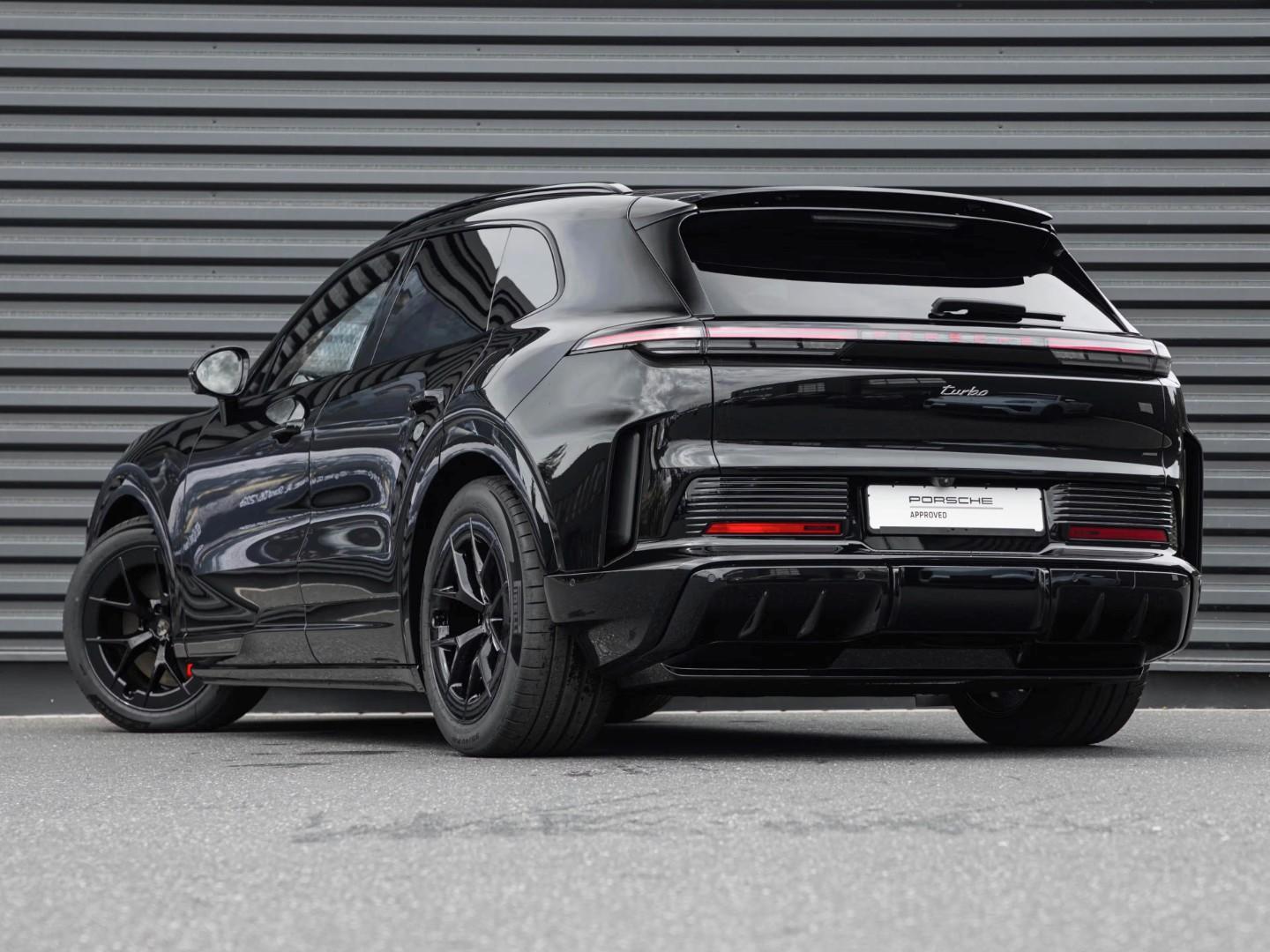 PORSCHE CAYENNE TURBO