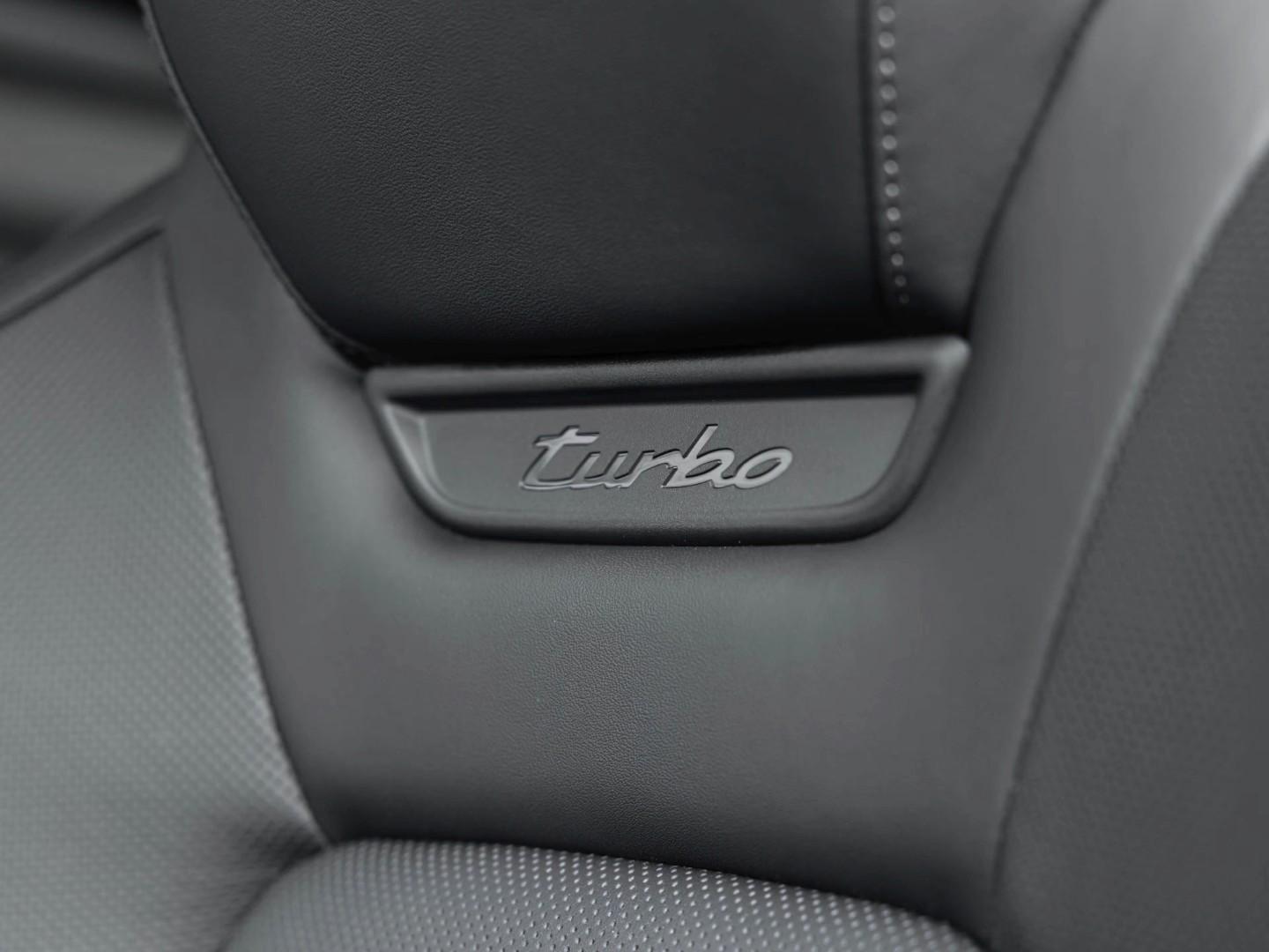 PORSCHE CAYENNE TURBO