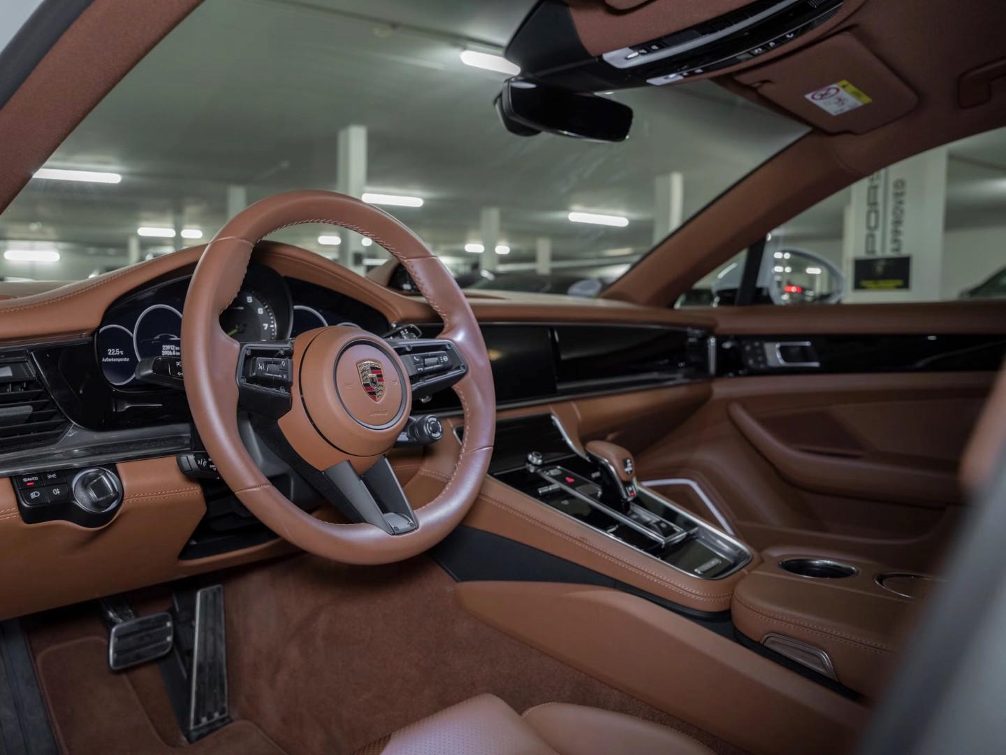 PORSCHE PANAMERA 4S