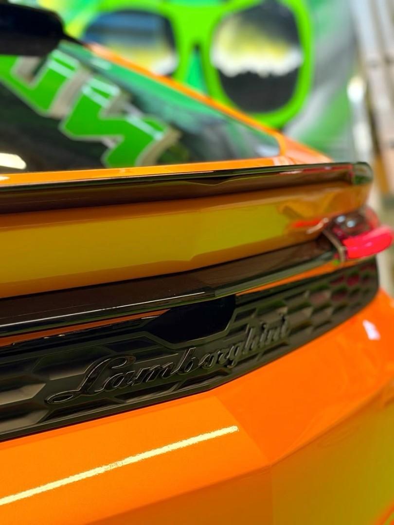 Lamborghini Urus SE 2025 portocaliu metalizat – foto 6